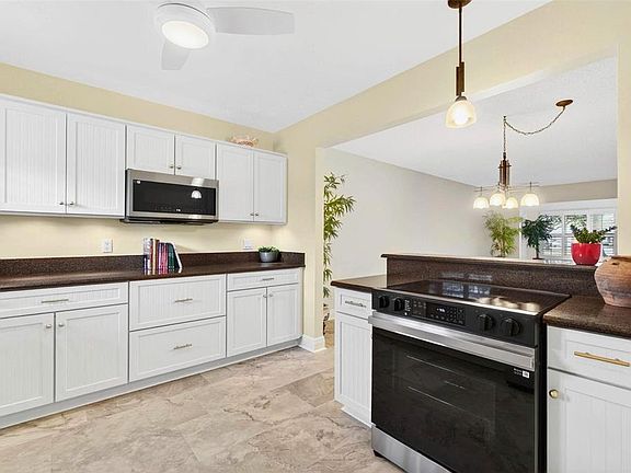 3rd image of 2260 Costa Rican Dr APT 6