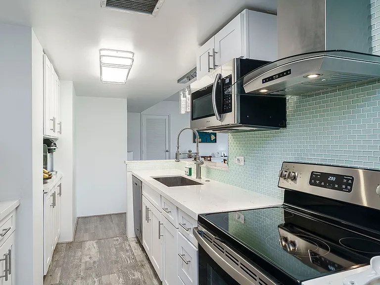 1022 Prospect St #807D — Photo 26