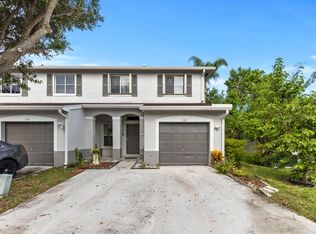 380 N Palm Villas Way, Palm Springs, FL 33461
