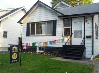 110 Parkdale Ave, Pontiac, MI 48340