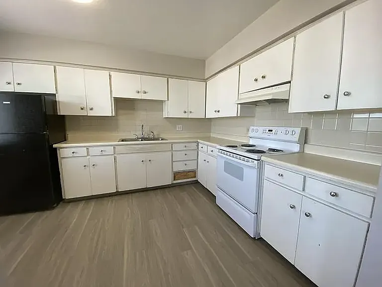 5275 W. 1st Avenue — Photo 3