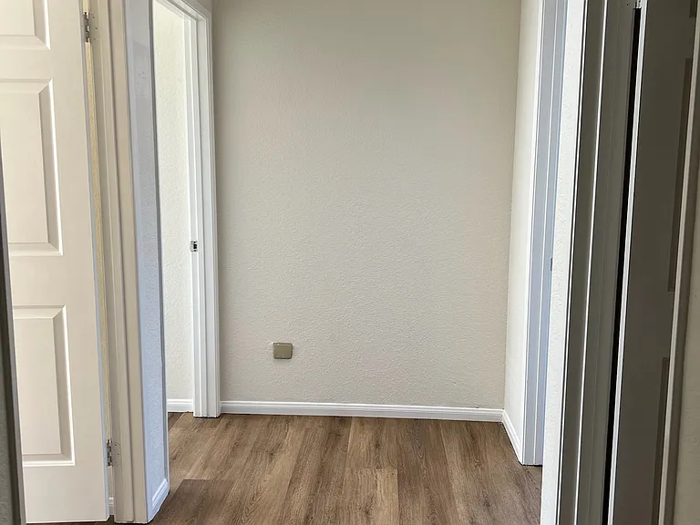 15111 Freeman Ave #1 — Photo 12