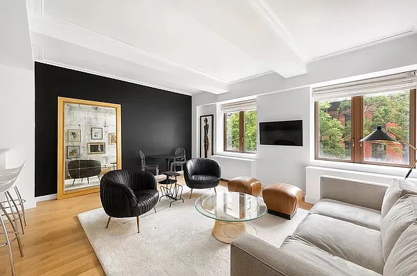 Rented by Douglas Elliman | media 17