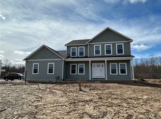 8401 Meadowland View Trl, Cicero, NY 13039
