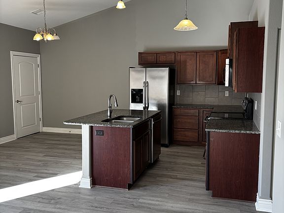3rd image of 2434 E Quivira Ct