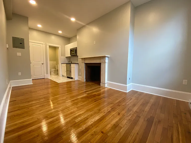 399 Marlborough St #6 — Photo 1