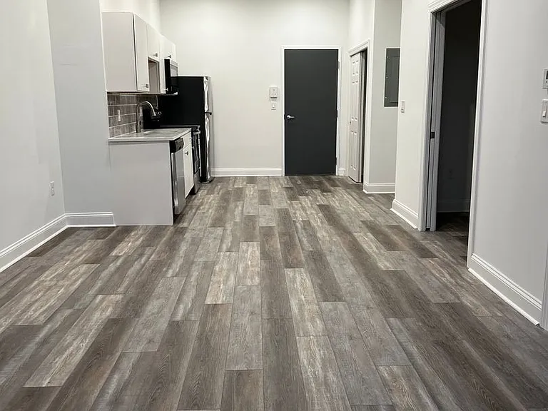 6800 Market Residential — Photo 14