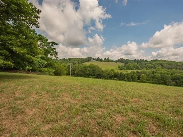 27 Lamantia Ln, Blairsville, PA 15717