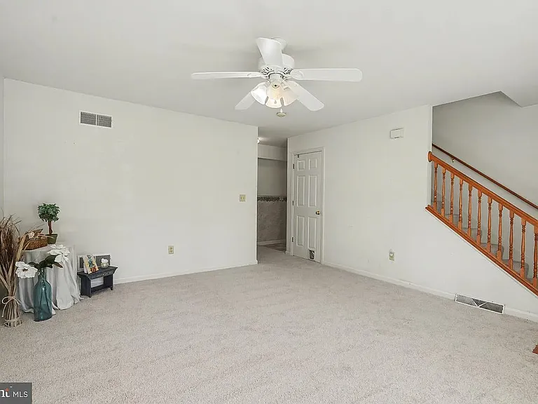 239 G St — Photo 15