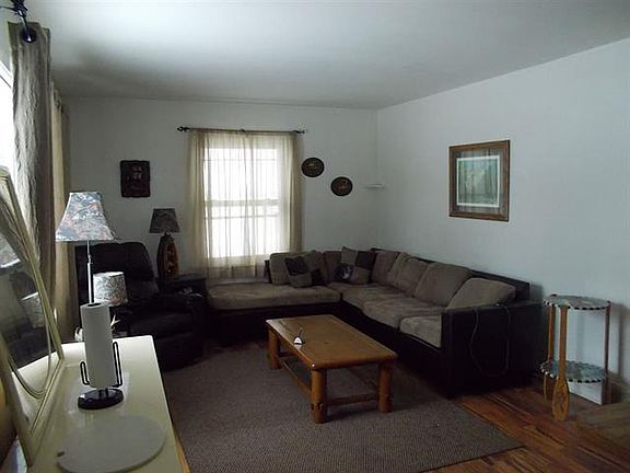 3rd image of 426 W Francis St