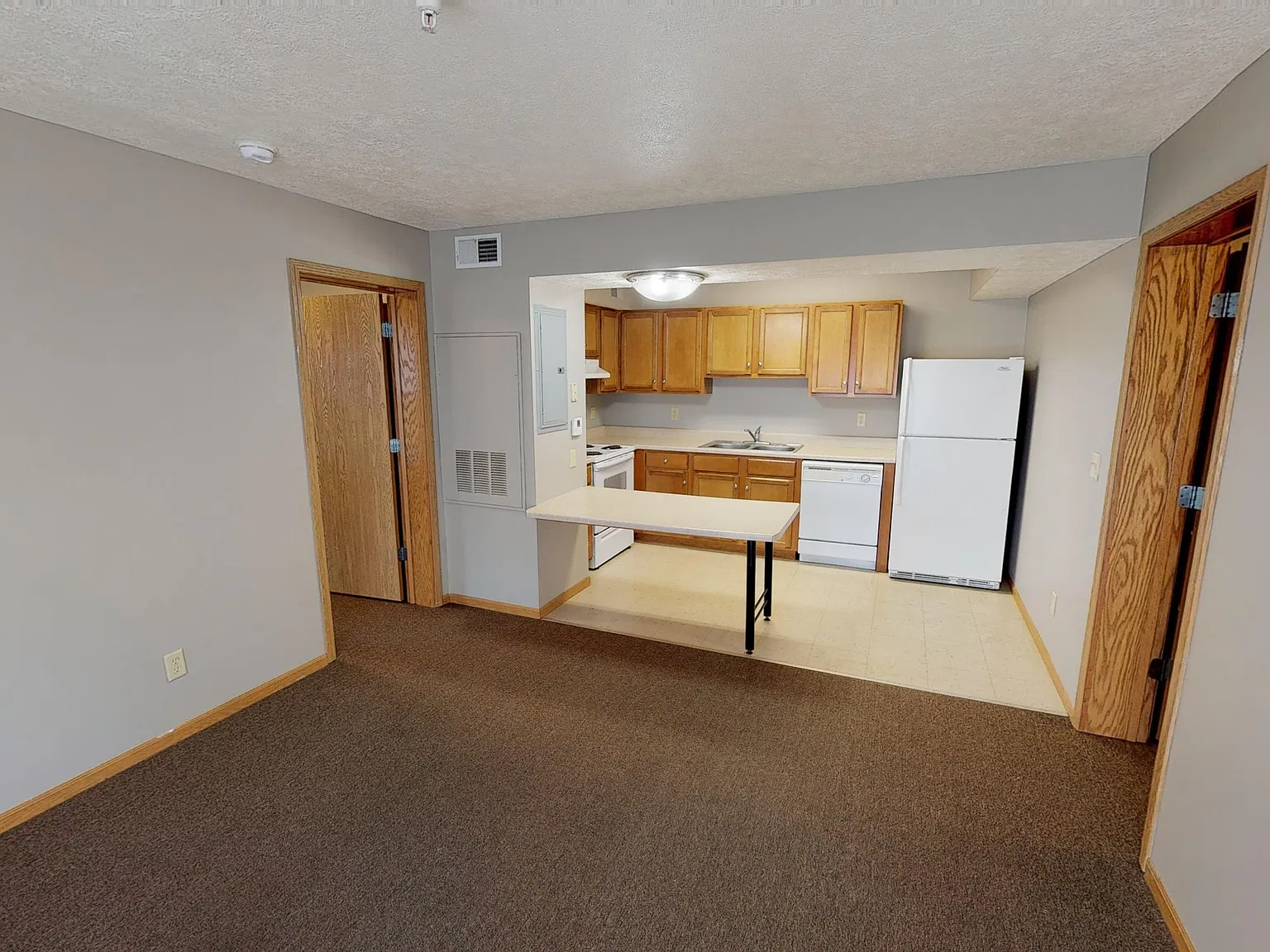 Westridge Apartments - 2102 — Photo 3