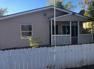 1717 Logan St, Redding, CA 96001