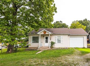 306 E 5th St, Dixon, MO 65459