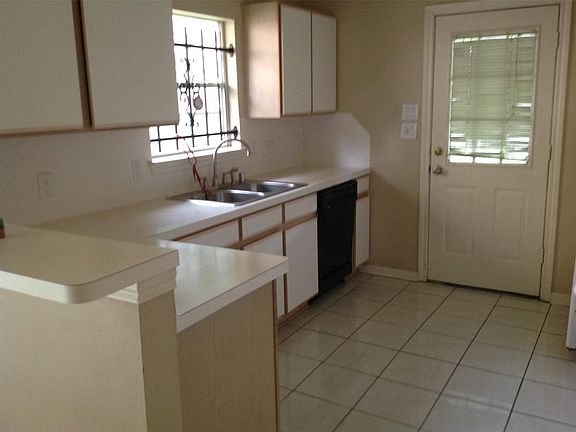 5th image of 16114 Necoridge Dr