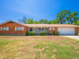 221 Pyka Rd, Fredericksburg, TX 78624