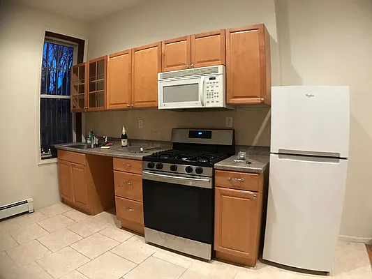 Rented by Roth Realty Management LLC | media 1