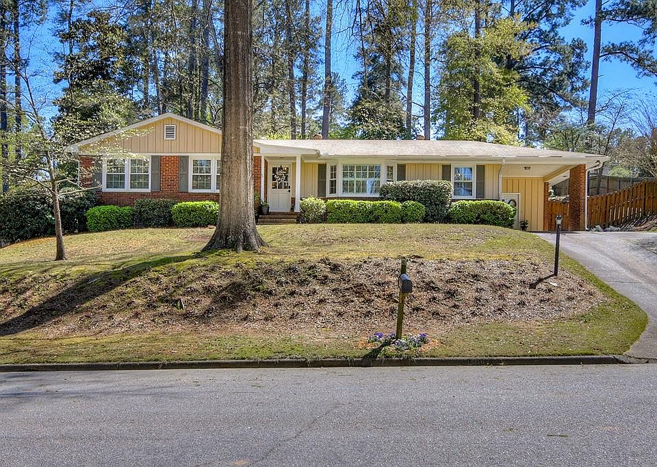 1st image of 3012 Hampshire Dr