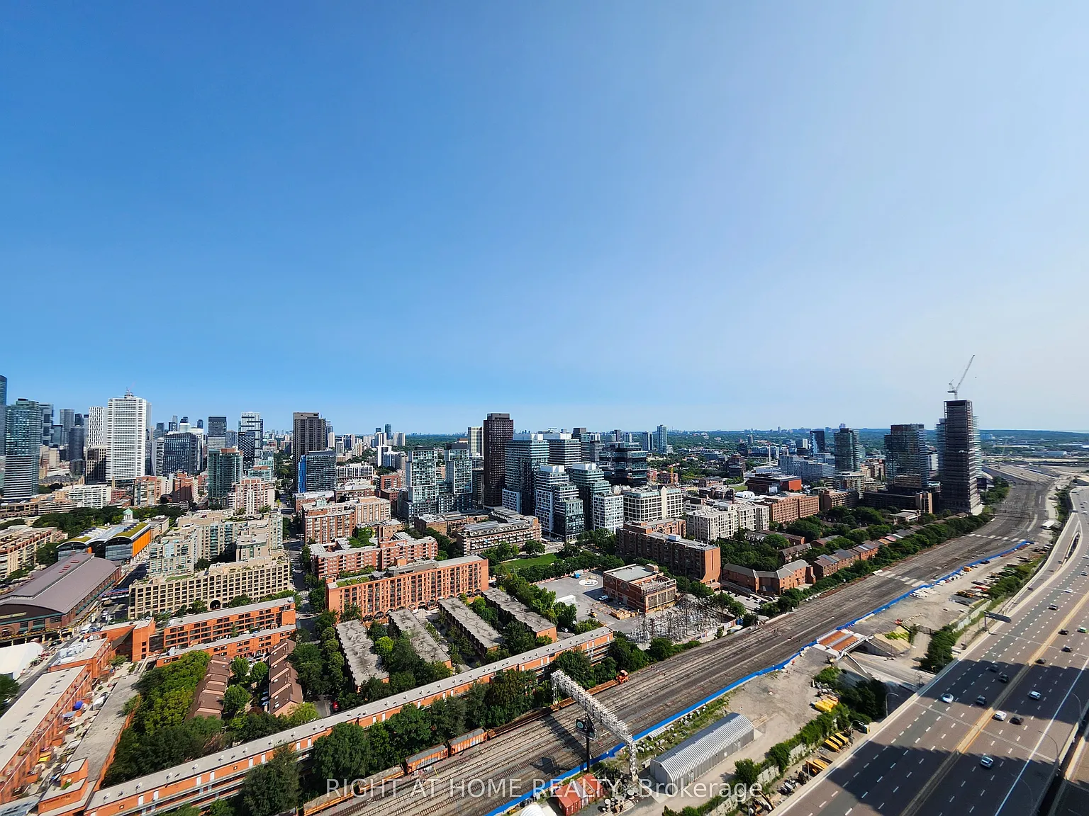 2 bed, $3,150 — Photo 2
