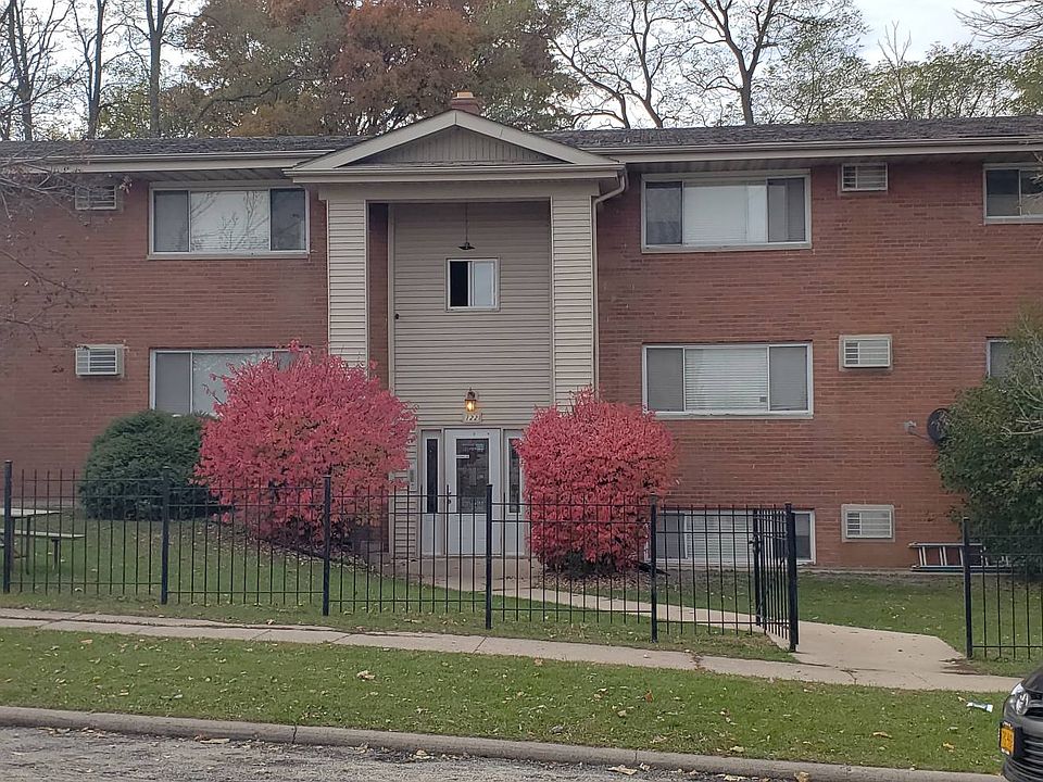 1st image of 122 Flintridge Dr