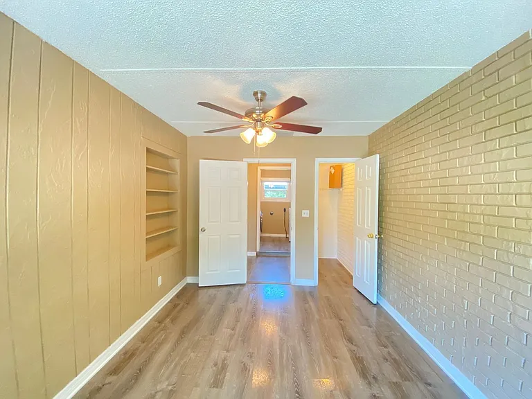 908 Teatro Ct — Photo 13