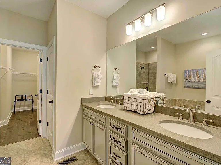 205 Mariners Cir — Photo 26