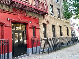 Rented by LRGNY Group, Inc.