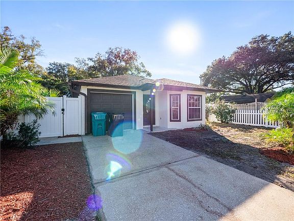 3rd image of 4156 Minoso St