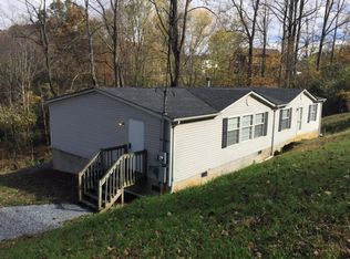 132 Old Charity Hill Rd, Elizabethton, TN 37643