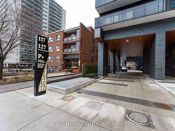 3rd image of 127 Broadway Ave #2506