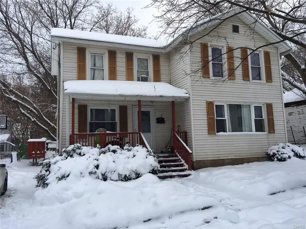 9 Spring St, Auburn, NY 13021