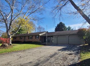 414 W Pershing St, Stillman Valley, IL 61084