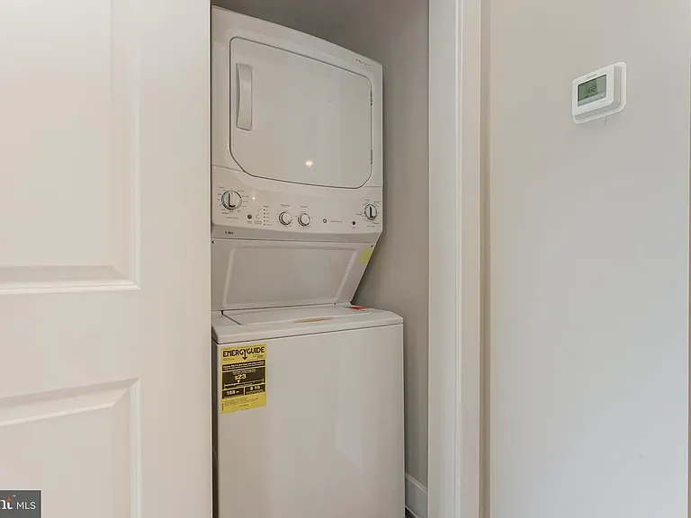 2162 E Norris St #402 — Photo 10