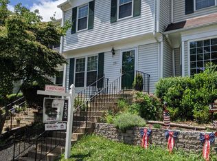 752 Balls Bluff Rd NE, Leesburg, VA 20176