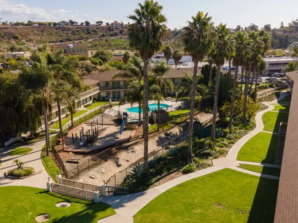 Stoneybrook Apartments, 1990 Apple St #2B-1Ba, Oceanside, CA 92054