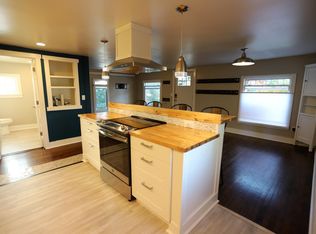 10007 35th Ave SW, Seattle, WA 98146