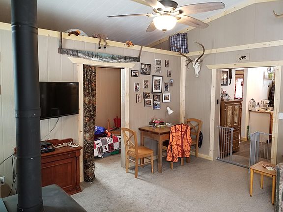 4th image of 1369 Bonanza Dr