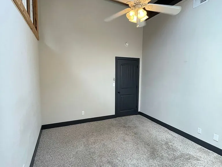 916 Washington Blvd — Photo 13