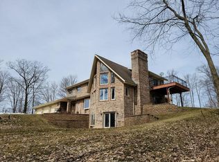 W8800 Valley View Dr, Kewaskum, WI 53040