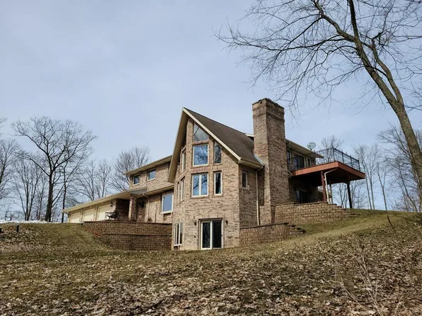 W8800 Valley View DRIVE, Kewaskum, WI 53040