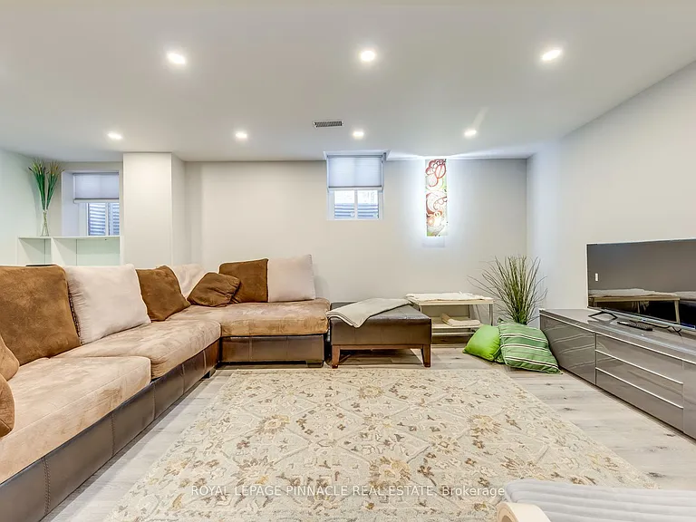 1292 Willowbank Trl #LOWER — Photo 7
