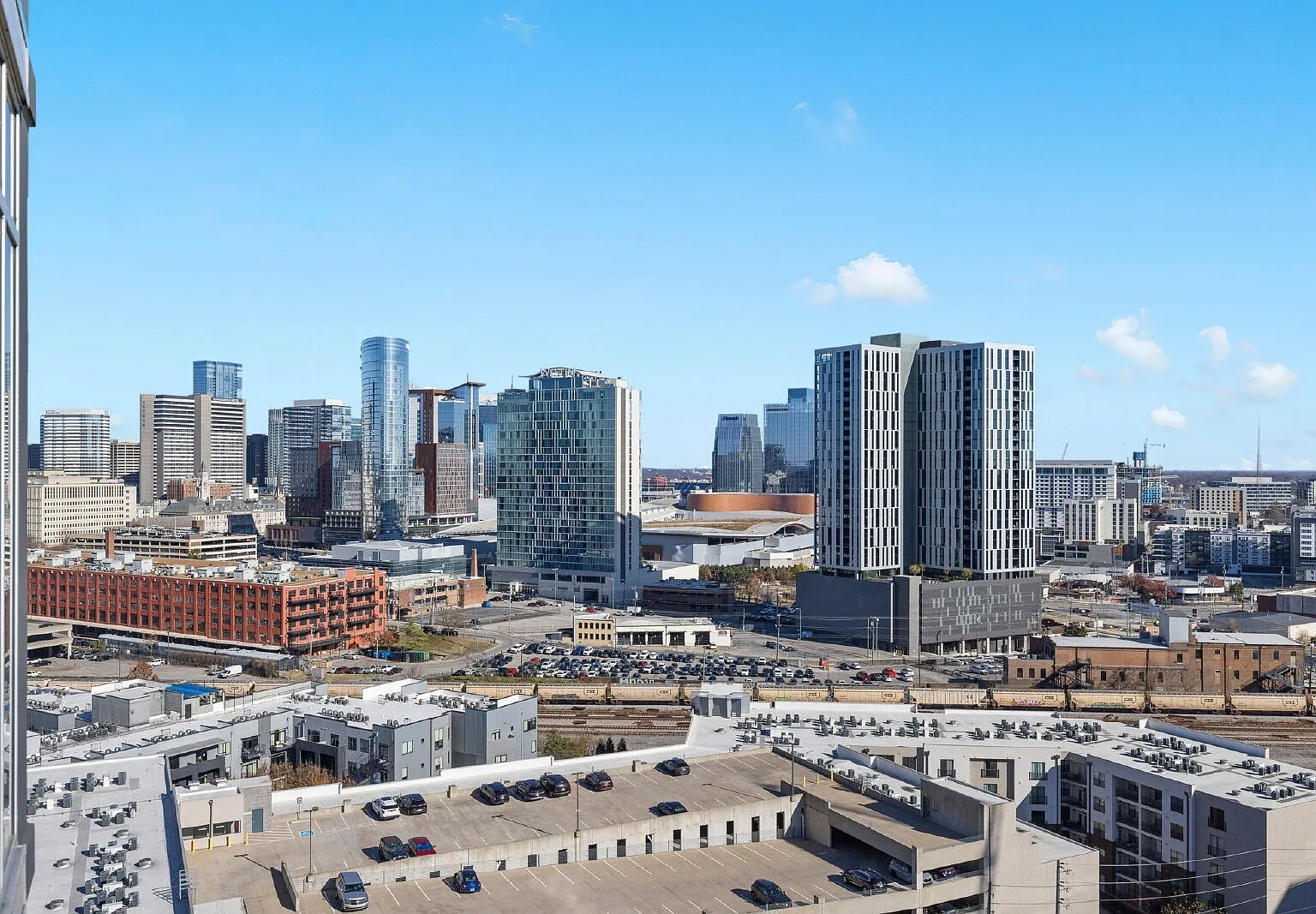 1 bed, 1.0 bath, 711 sqft, $2,295 — Photo 1