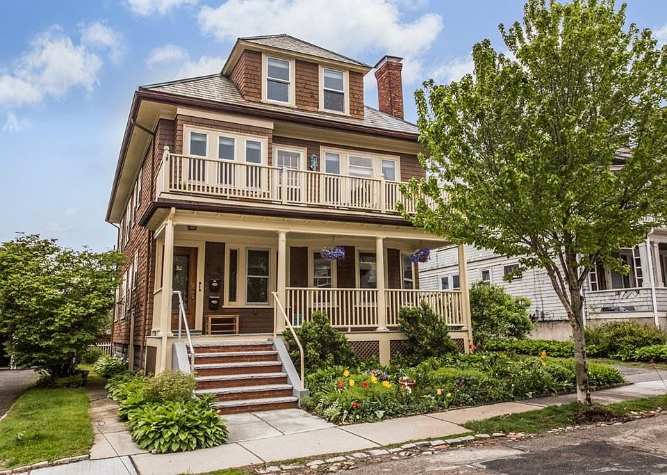 1st image of 32 Commonwealth Rd #1
