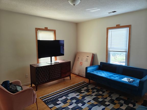 Front bedroom