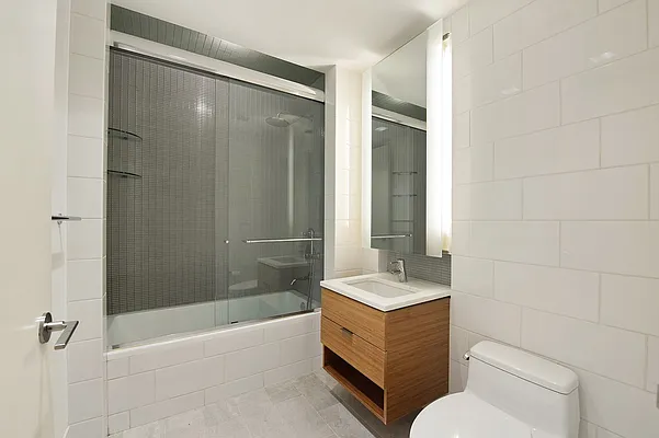 Sold by Nest Seekers International | media 4