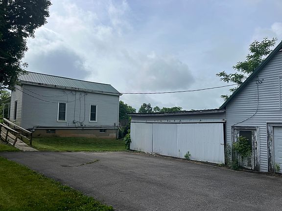 3rd image of 227 N Main St