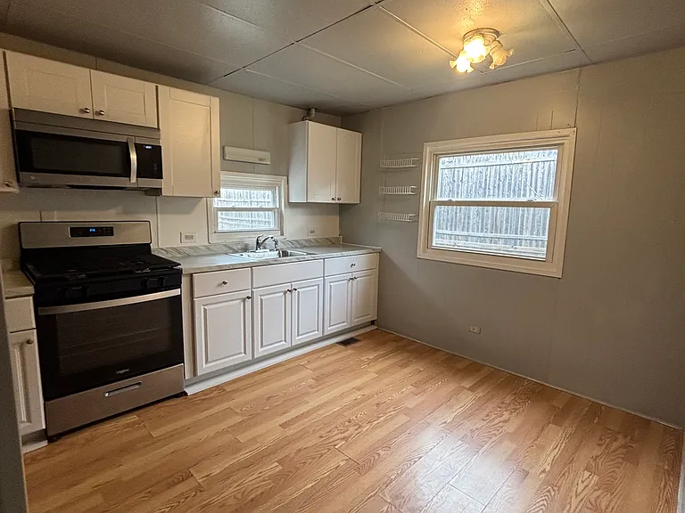 1423 Claire Dr — Photo 15