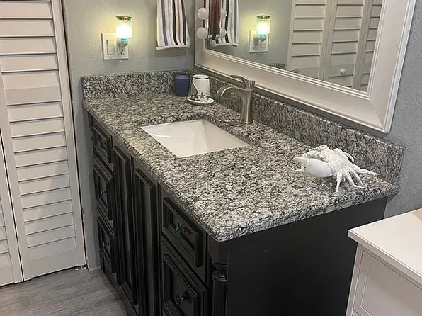 618 49th Ave W, Bradenton, FL 34207