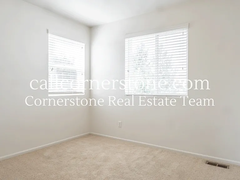 7815 Campground Dr — Photo 17