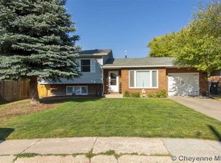 5210 Windmill Rd, Cheyenne, WY 82009