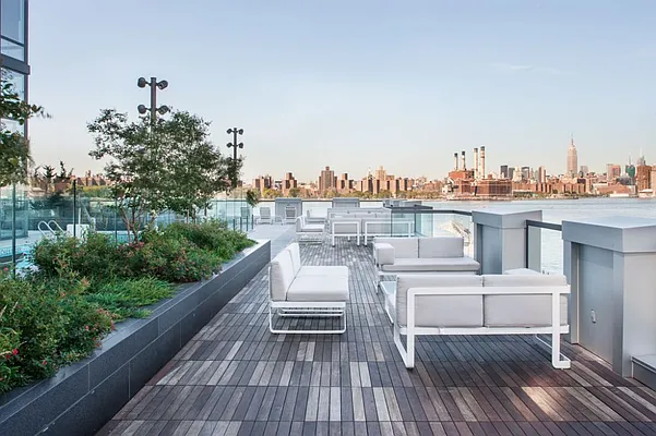 Rented by MNS | media 21